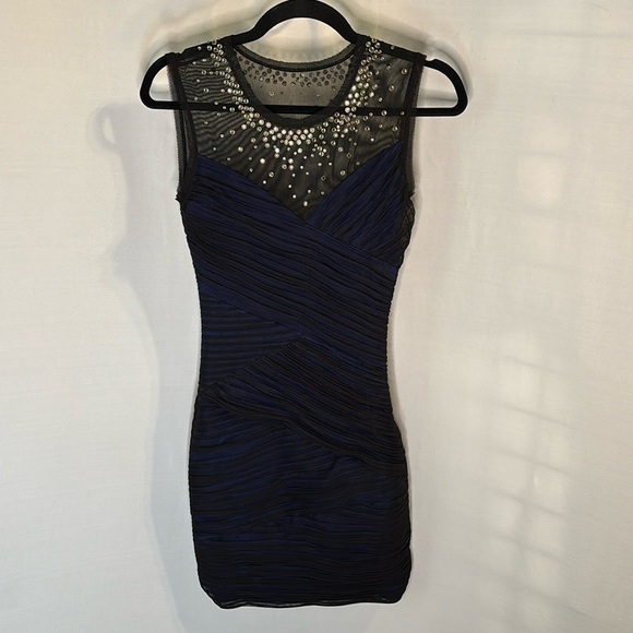 BCBG MAX AZRIA Black and Blue Black Sexy COCKTAIL Sleeveless XS Bodycon Party - Picture 1 of 11